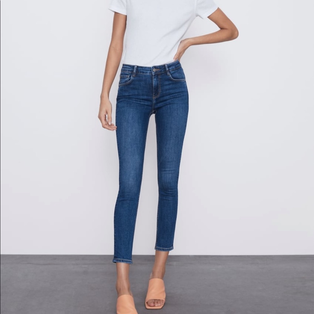 ZARA Premium woman’s denim dark wash jeans